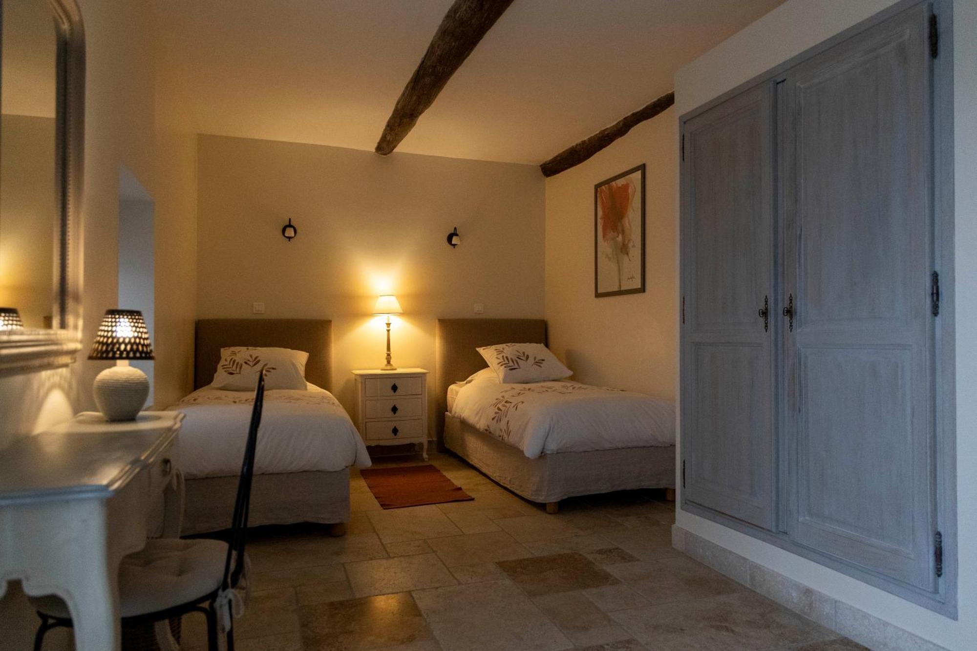 Mas Des Cedres Villa Menerbes Luaran gambar